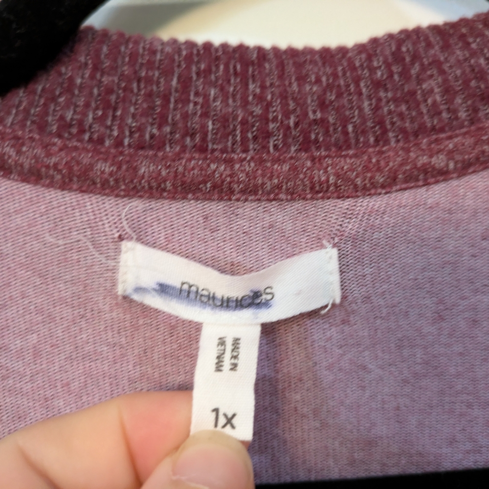 🔴3/$15 Maurices Striped V-Neck top in Dusty Rose & Pink - Picture 3 of 13